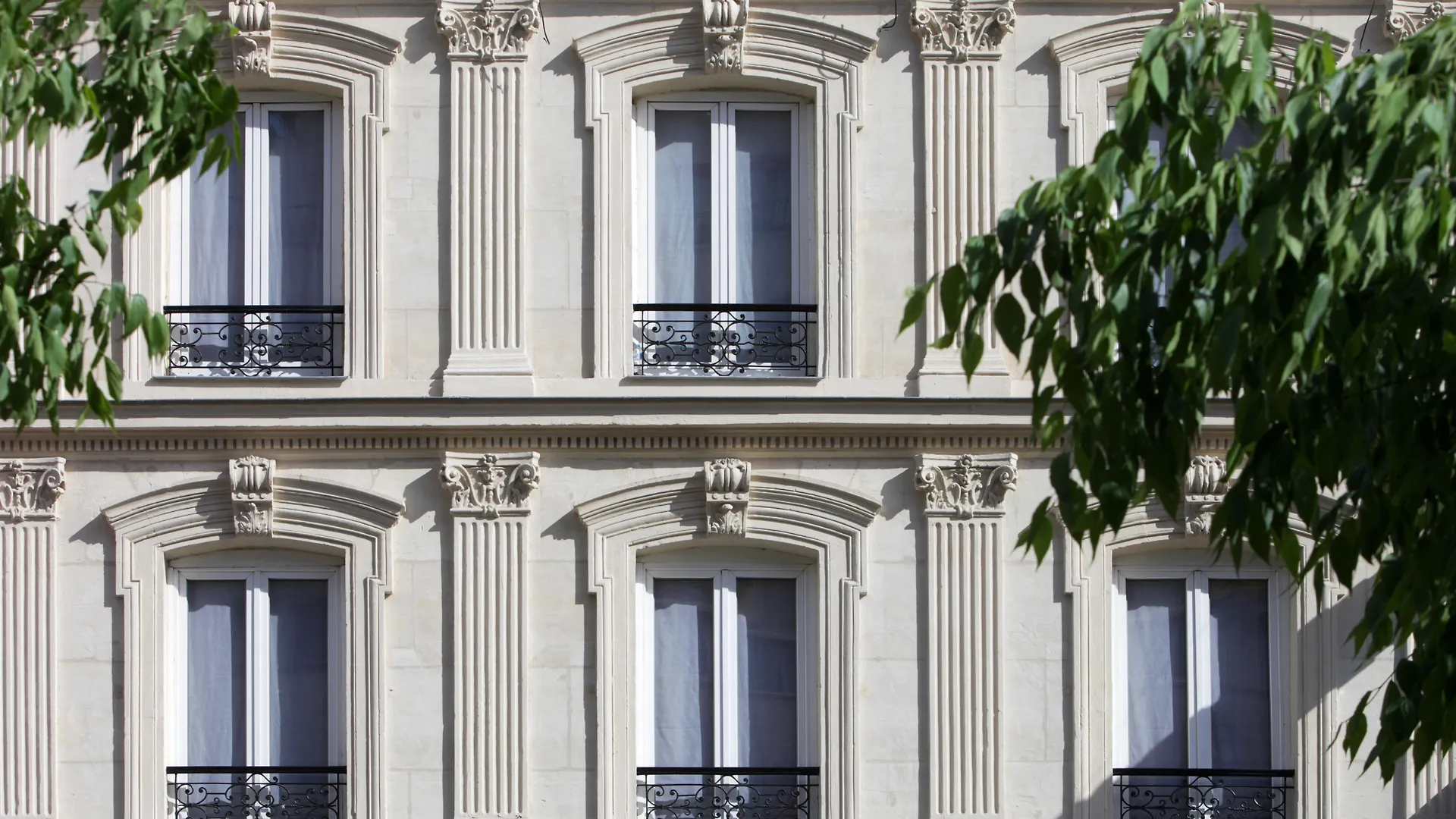 Contact Alizé Montmartre Hotel Paris
