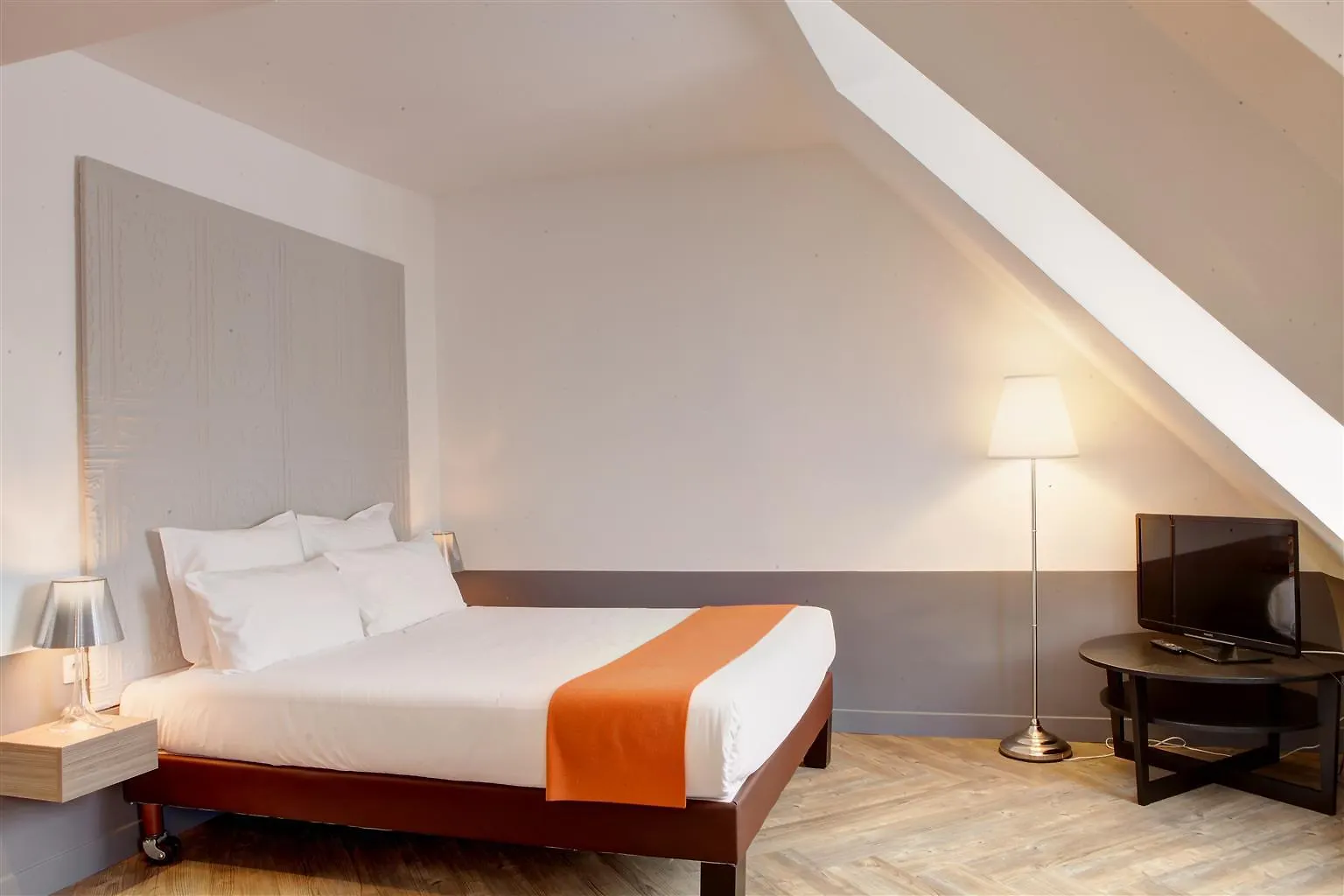 Hotel Contact Alizé Montmartre 3*