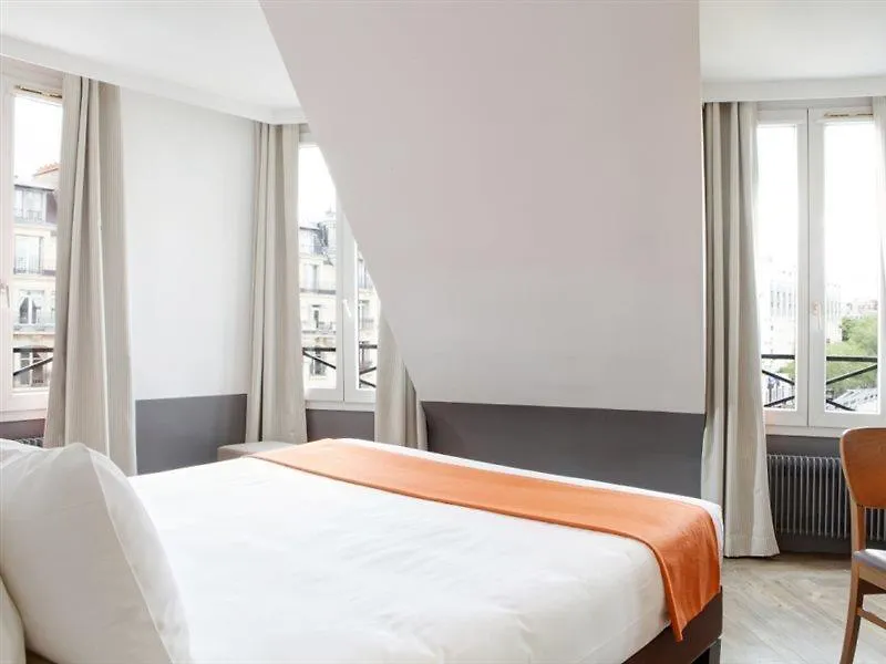 Hotel Contact Alize Montmartre Paříž