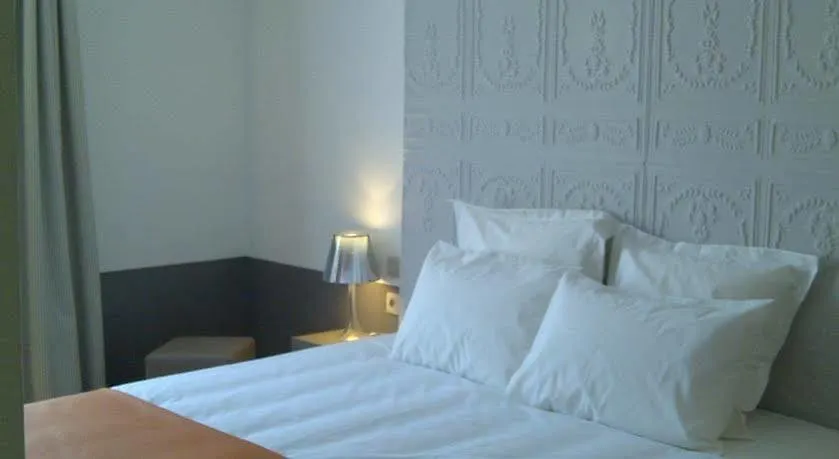 Hotel Contact Alizé Montmartre Paris